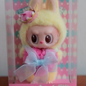 Pop Mart the Monsters LABUBU Authentic Let's Checkmate Queen *SEALED* Receipt